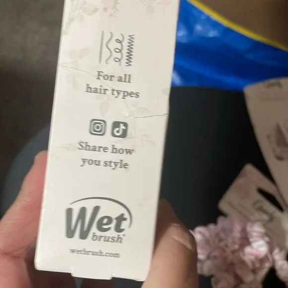 x LoveShackFancy Satin Hair Accessories Set - Pink 3 item bundle Price Firm - Picture 12 of 14